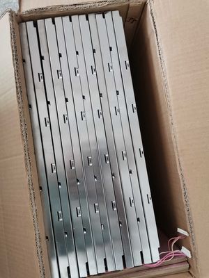 LQ170K1LW02 Sharp 17 &quot;LCM 1280 × 768RGB 300cd / m² PRZEMYSŁOWY WYŚWIETLACZ LCD