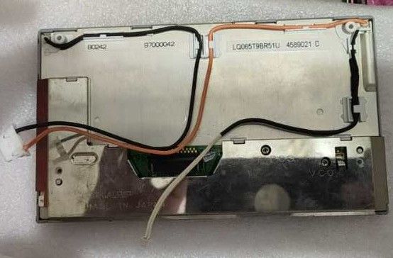 6,5-calowy wyświetlacz LCM 400 × 240RGB 220 cd / m² LQ065T9BR51 Sharp TFT LCD